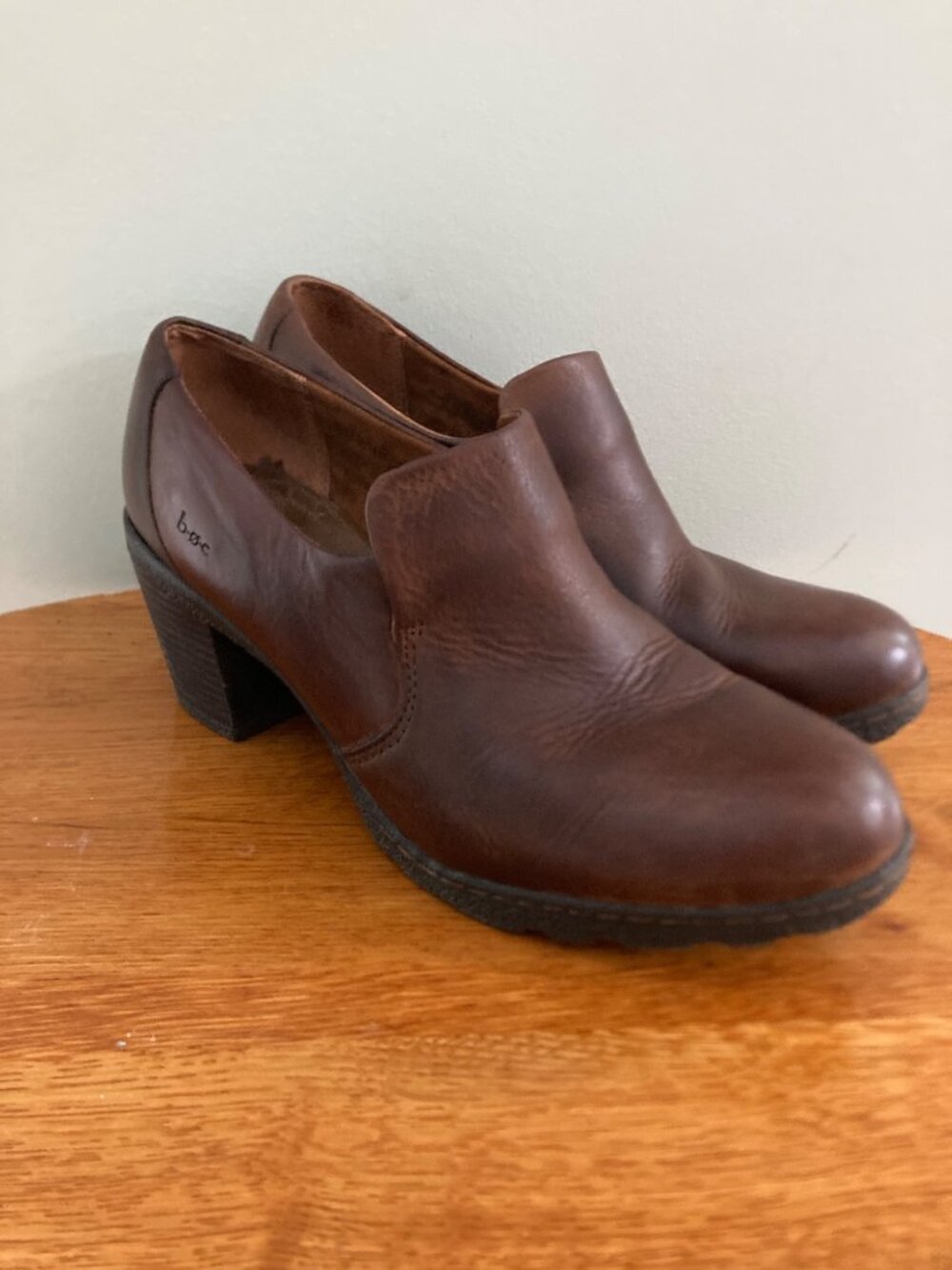B.O.C Brown Leather Slip-On Heeled Shoes Size 8. Office Comfort Everyday Wear Go